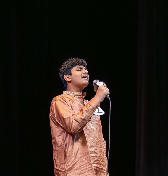 Siddharth Kulkarni performing